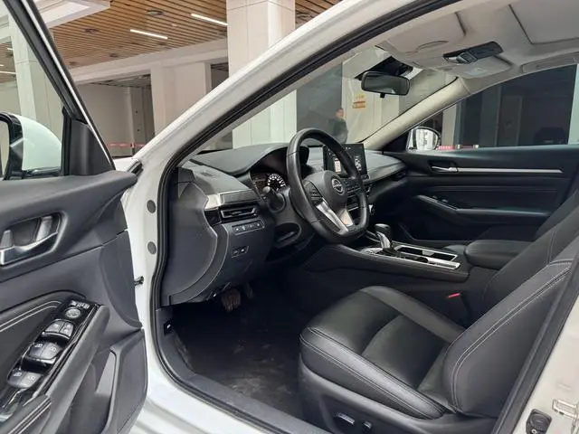 Nissan Teana 2.0L XL-TLS Enjoy Edition