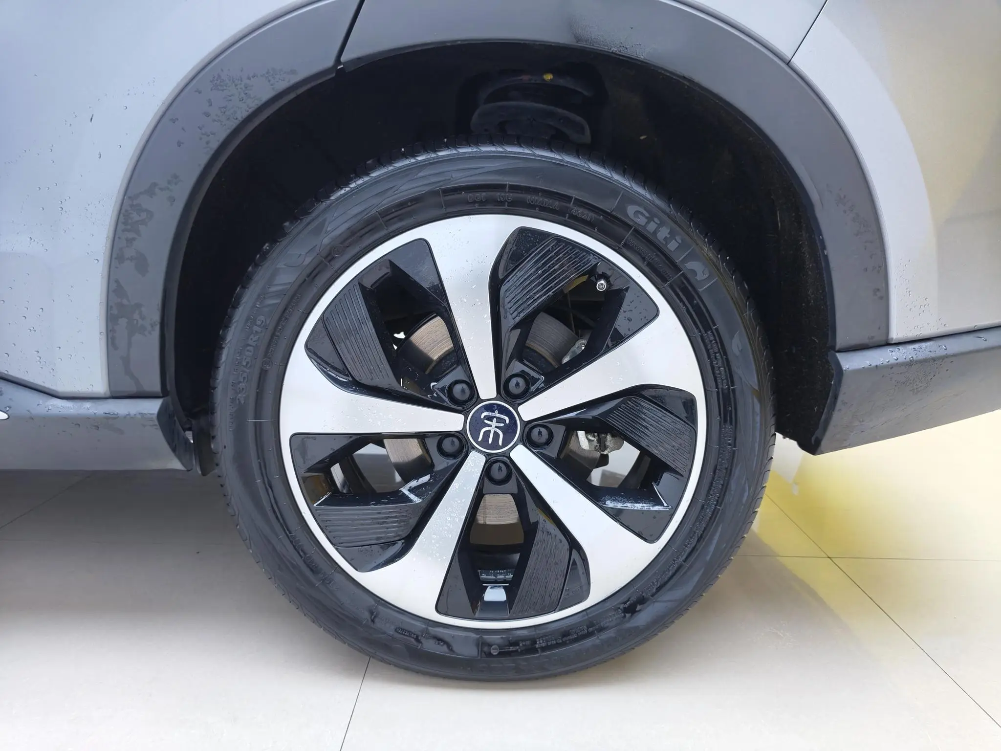 BYD Song PLUS DM DM-i 110KM two-wheel drive flagship PLUS