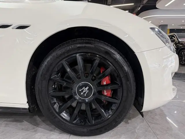 Maserati Ghibli 3.0T Standard Edition