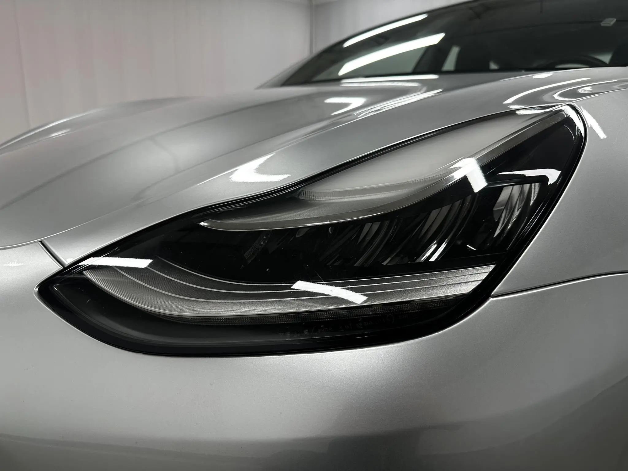 Tesla Model 3 Upgraded version of standard battery life rear drive