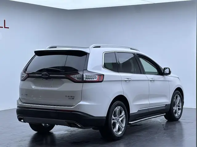 Ford Sharp World EcoBoost 245 two-wheel drive Hao Rui type 7-seater country V