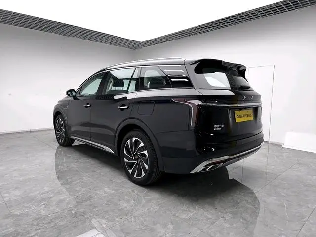 Hongqi Hongqi HS7 PHEV 2.0T four-wheel drive Qichang version 6 seats
