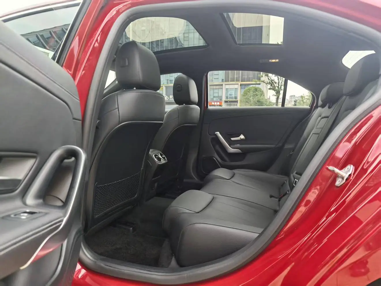 Mercedes-Benz Mercedes-Benz A-class Facelift A 200 L sports sedan fashion version