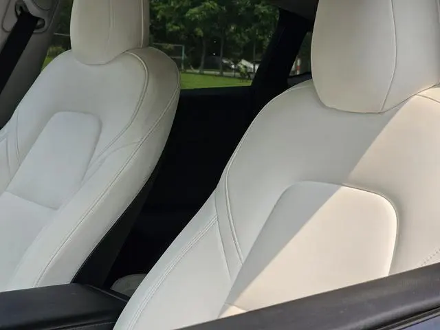 Tesla Model Y Standard battery life, rear-wheel drive version