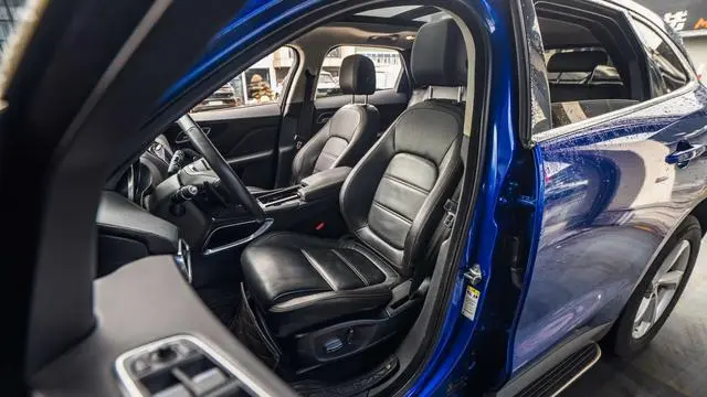 Jaguar Jaguar F-PACE 2.0T four-wheel drive Urban Exclusive Edition