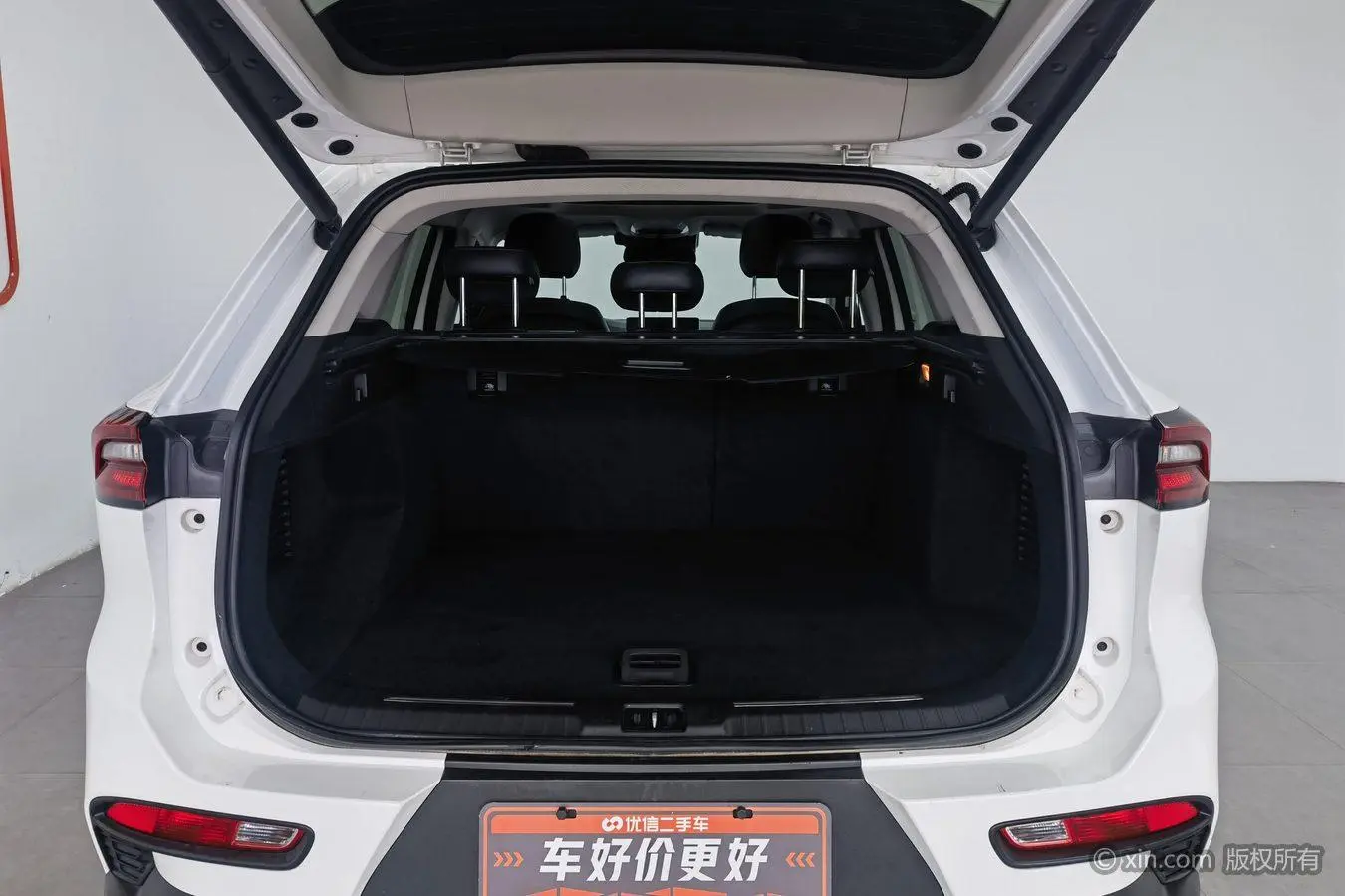 EXEED Xingtu Lingyun 1.6T two-wheel drive star version