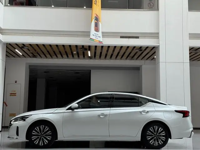 Nissan Teana 2.0L XL-TLS Enjoy Edition