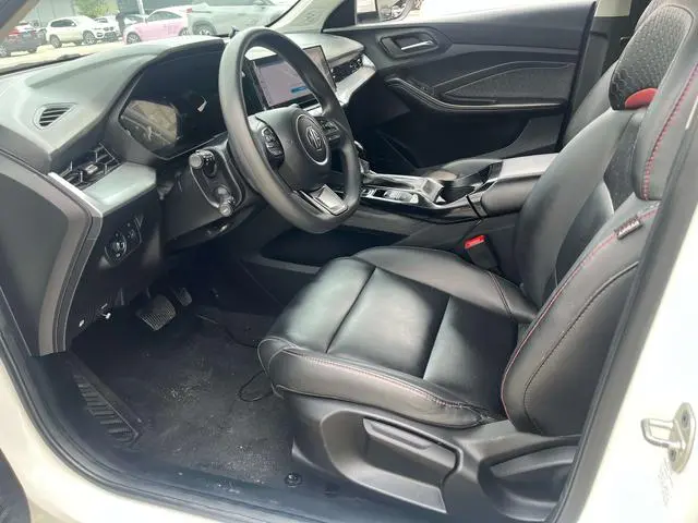 MG MG5 180DVVT CVT Youth Deluxe Edition
