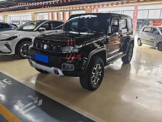 Beijing Beijing off-road BJ40 2.3T automatic four-wheel drive City Hunter Edition exclusive Country VI