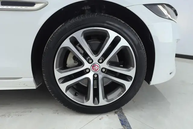 Jaguar Jaguar XEL 2.0T 250PS R-DYNAMIC S Enterprising Sports Edition