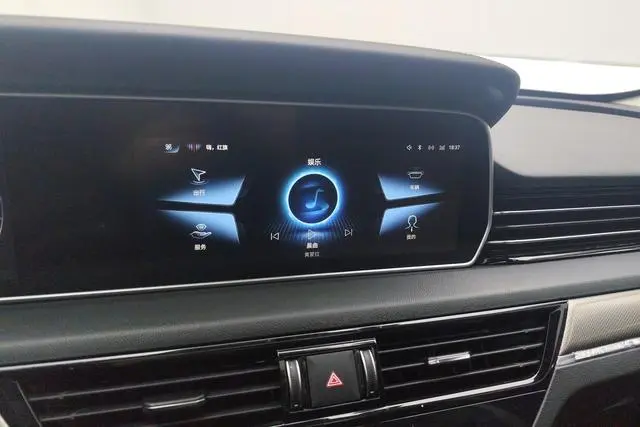 Hongqi Hongqi HS5 Facelift 2.0T Zhilian Flag Enjoy Edition