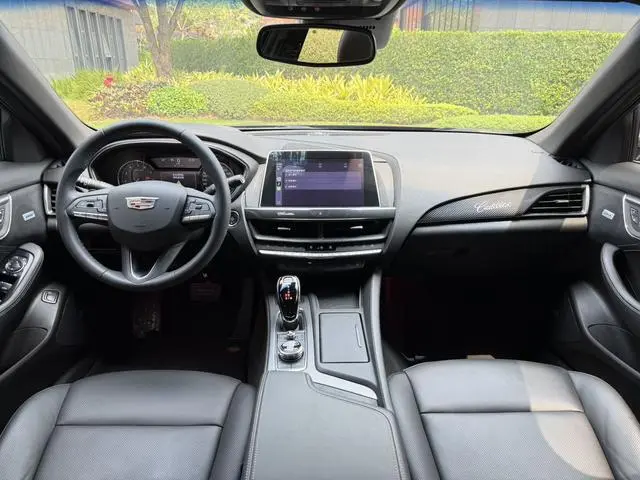Cadillac Cadillac CT5 28T Luxury Standard Edition