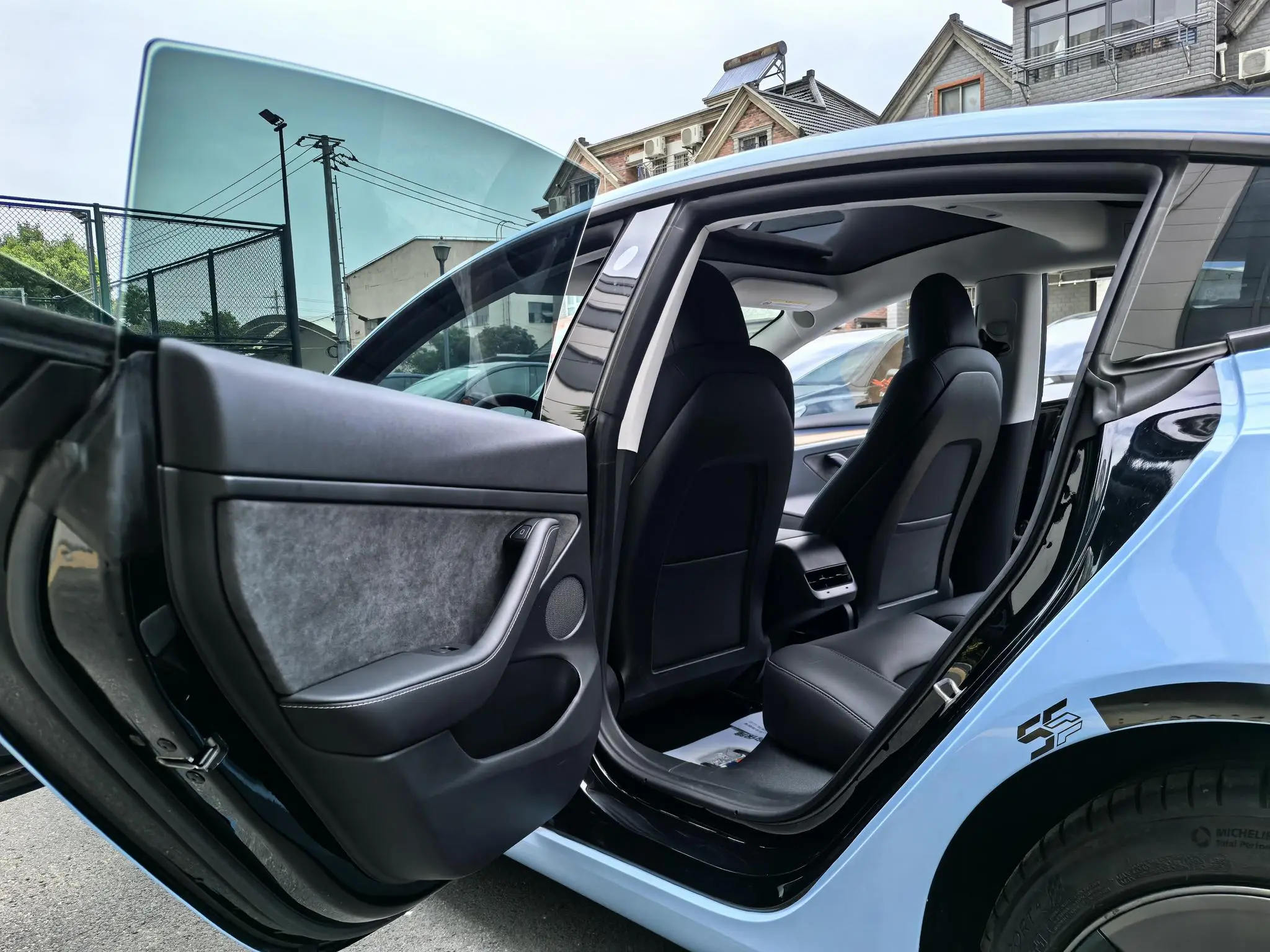 Tesla Model 3 Rear-wheel drive version