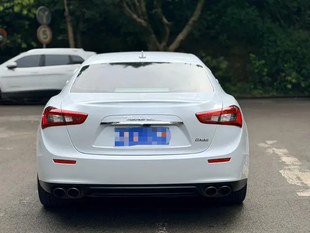 Maserati Ghibli 3.0T Standard Edition