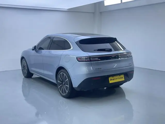 AITO Ask the world M5 Extended range four-wheel drive Ultimate edition