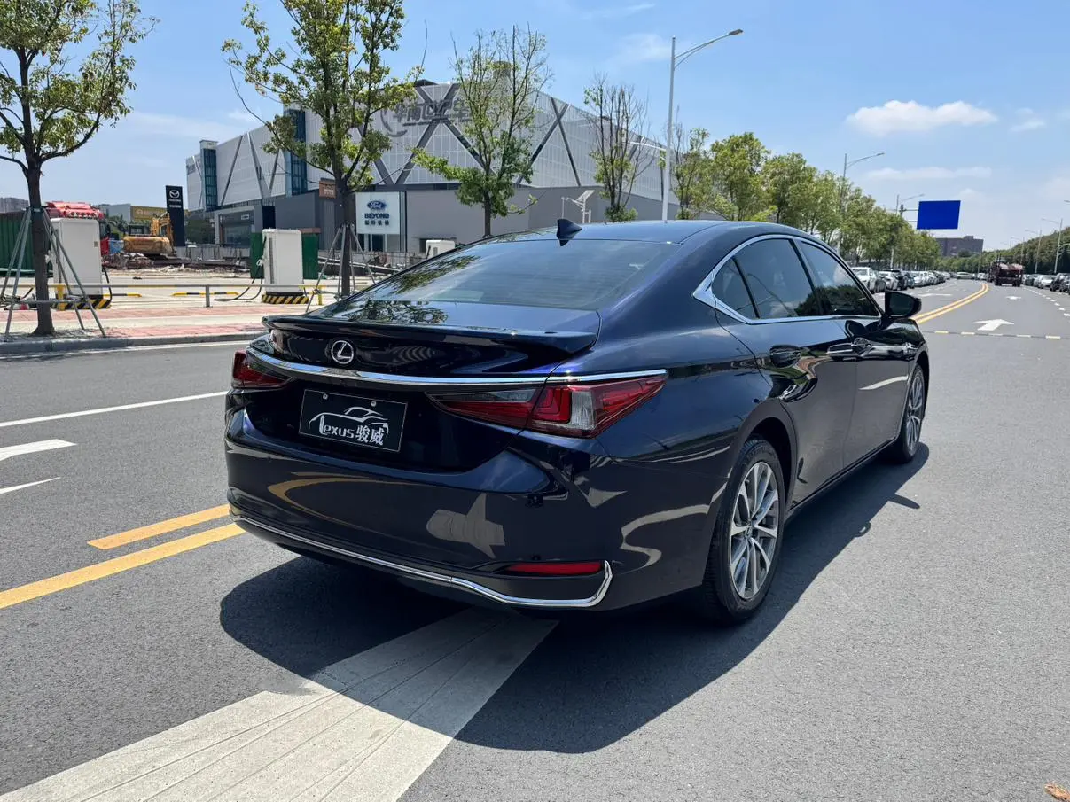 Lexus Lexus ES 300h Excellent Edition