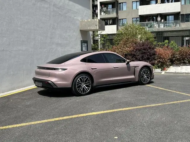 Porsche Taycan Taycan