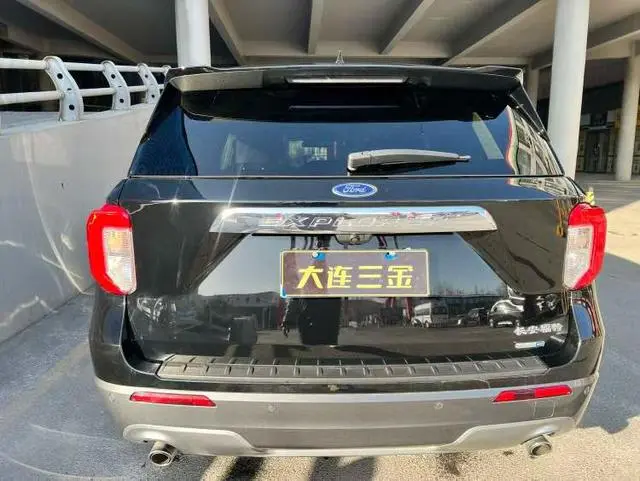 Ford Explorer EcoBoost 285 four-wheel drive fashion version 6 seats