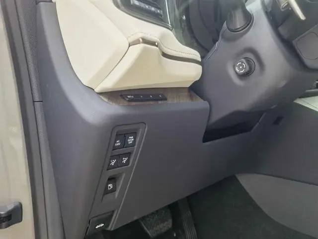 Lexus Lexus LM 500h DIRECT4 six-seater premium edition