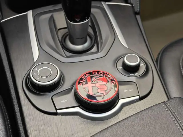 Alfa Romeo Stelvio 2.0T 200HP Elite Edition