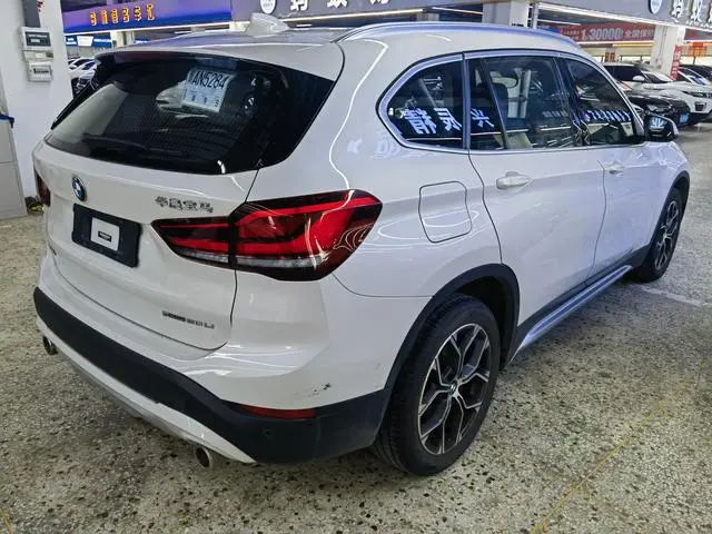 BMW BMW X1 sDrive20Li Exclusive type