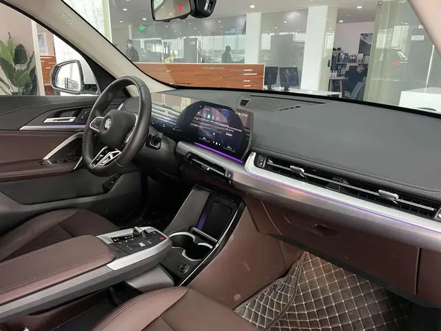 BMW BMW X1 sDrive25Li M sports suit