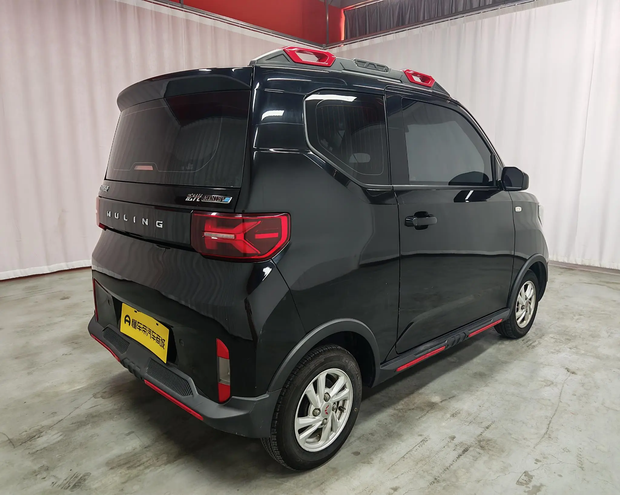 Wuling Wuling Hongguang MINIEV GAMEBOY 200km play coffee lithium iron phosphate