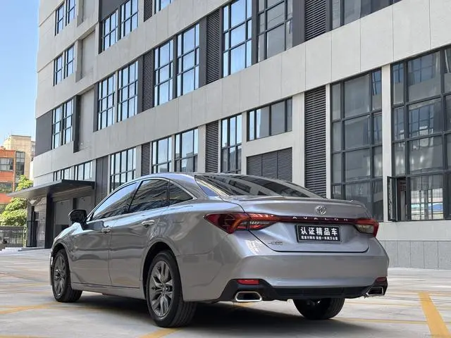 TOYOTA Asian dragon 2.5L Deluxe Edition