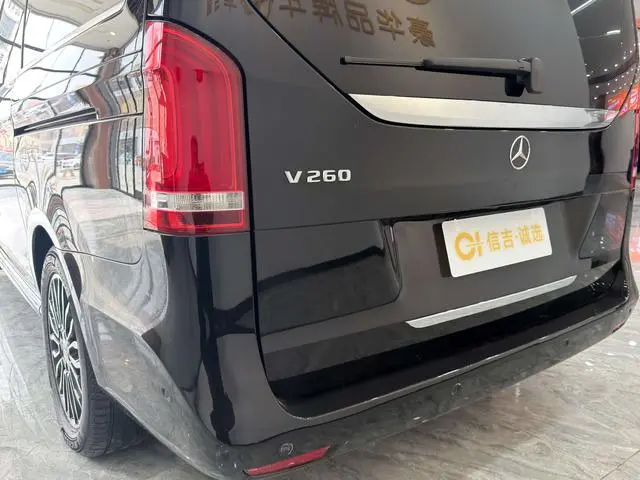 Mercedes-Benz Mercedes-Benz V-class V 260 Premium Edition Country VI