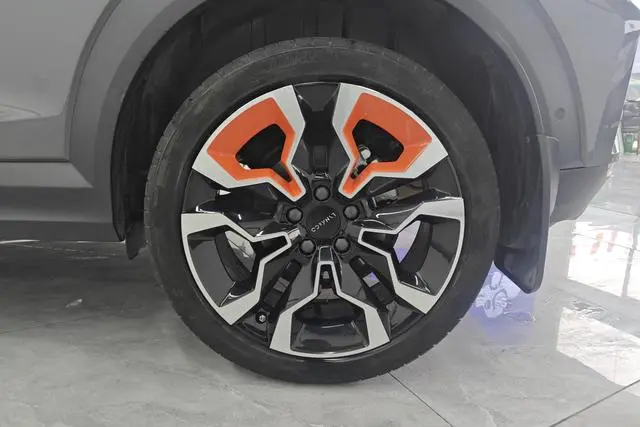 LYNK & CO Lynk 06 Remix 1.5T Yao Halo