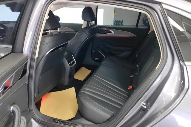 Hongqi Hongqi H5 2.0T Automatic Zhilian Qichang Version
