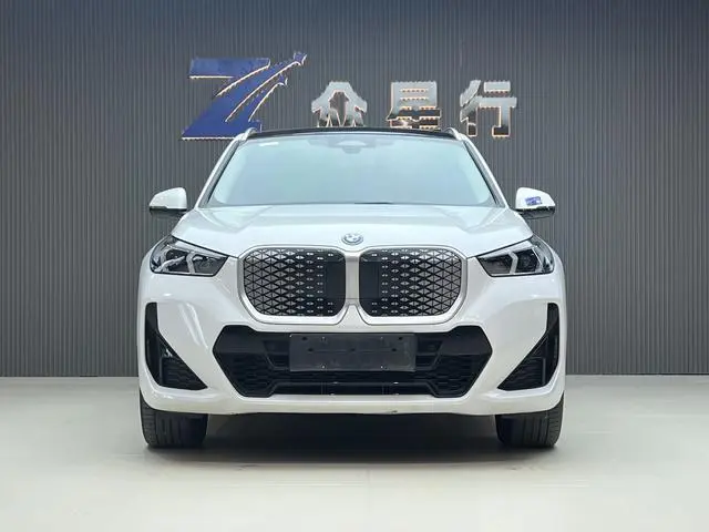 BMW BMW iX1 eDrive25L M sports suit