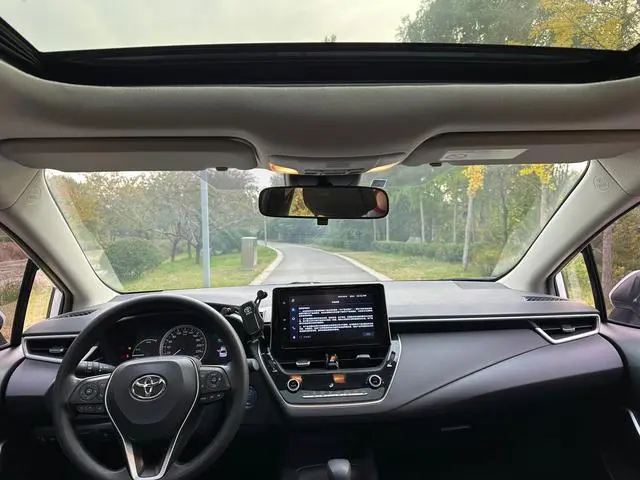 TOYOTA Corolla Dual engine 1.8L E-CVT Elite Edition