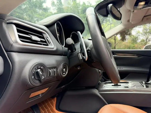 Maserati Ghibli 3.0T Standard Edition