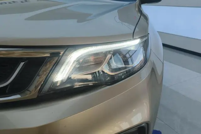 Geely Boyue 1.8TD automatic two-wheel drive intelligent 4G connected version