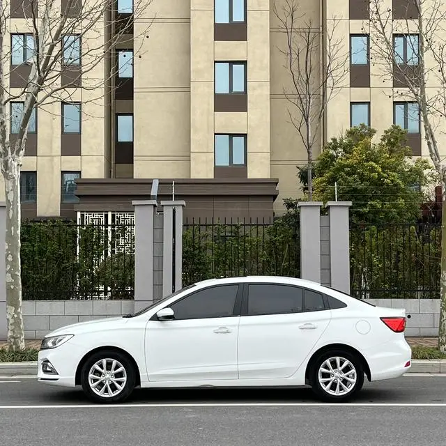 Roewe Roewe i5 1.5L automatic 4G Interconnection Linghao Version