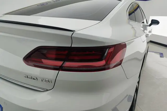 Volkswagen Volkswagen CC 330TSI Dazzling Edition