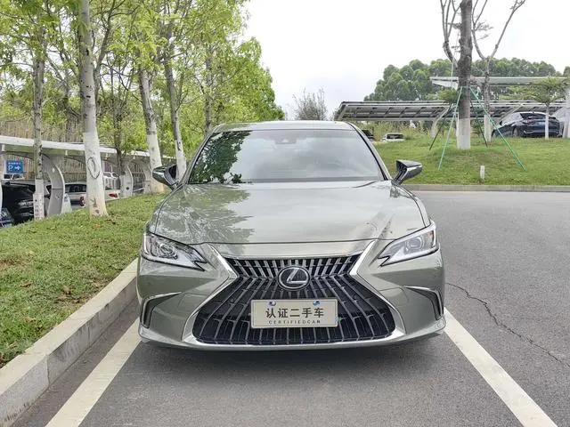 Lexus Lexus ES 200 Excellent Edition