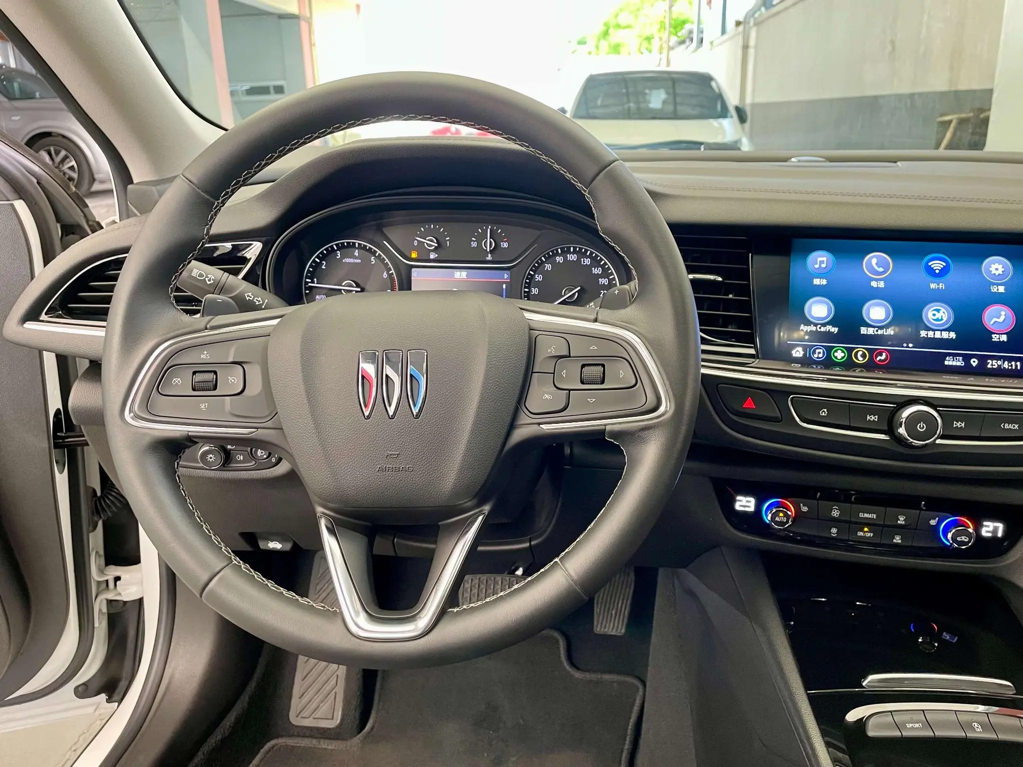 Buick Regal 25T Premium Edition