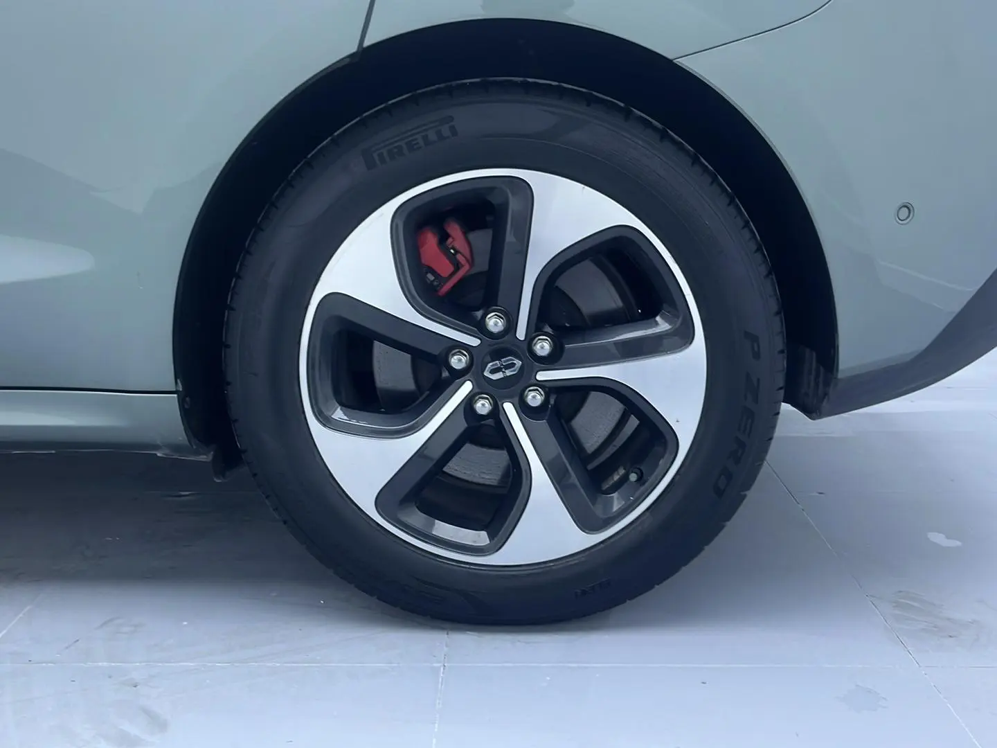 AITO Ask the world M5 Extended range rear drive standard edition