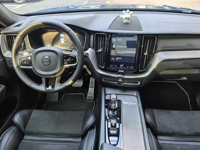 Volvo Volvo XC60 PHEV T8 E-drive Hybrid Zhizun Deluxe Edition Country V