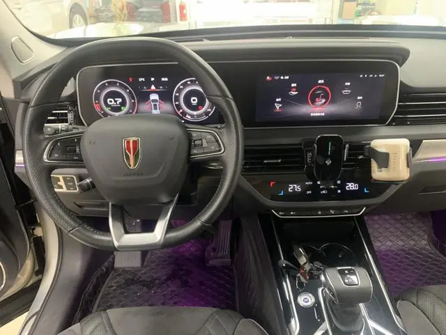 Hongqi Hongqi HS5 Facelift 2.0T Zhilian flag enjoy four-wheel drive version