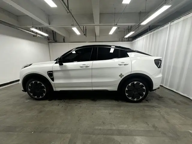 LYNK & CO Lynk &Co. 05 EM-P PHEV 1.5TD HALO