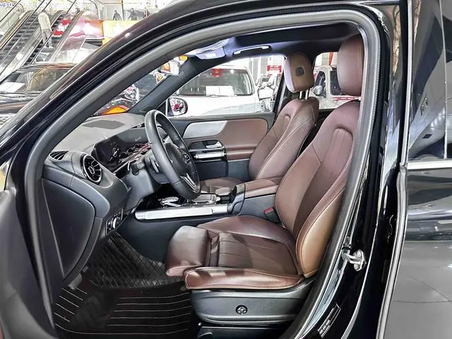 Mercedes-Benz Mercedes-Benz GLB Facelift GLB 200 dynamic type