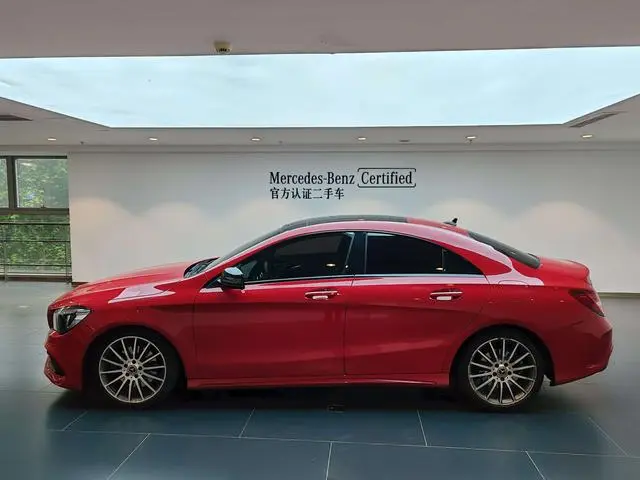 Mercedes-Benz Mercedes-Benz CLA CLA 220 4MATIC