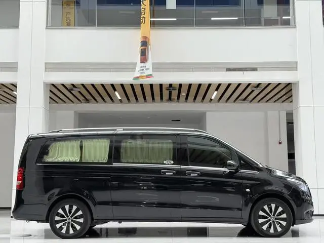 Mercedes-Benz Vito 2.0T Business Edition 7-seater Country V