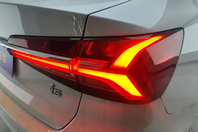 Roewe Roewe i5 1.5L CVT Xingyao Edition