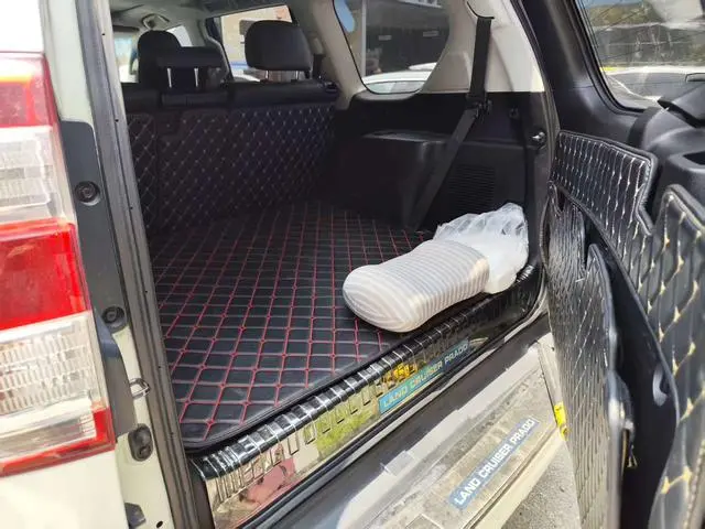 TOYOTA Prado 2.7L Automatic Deluxe Edition