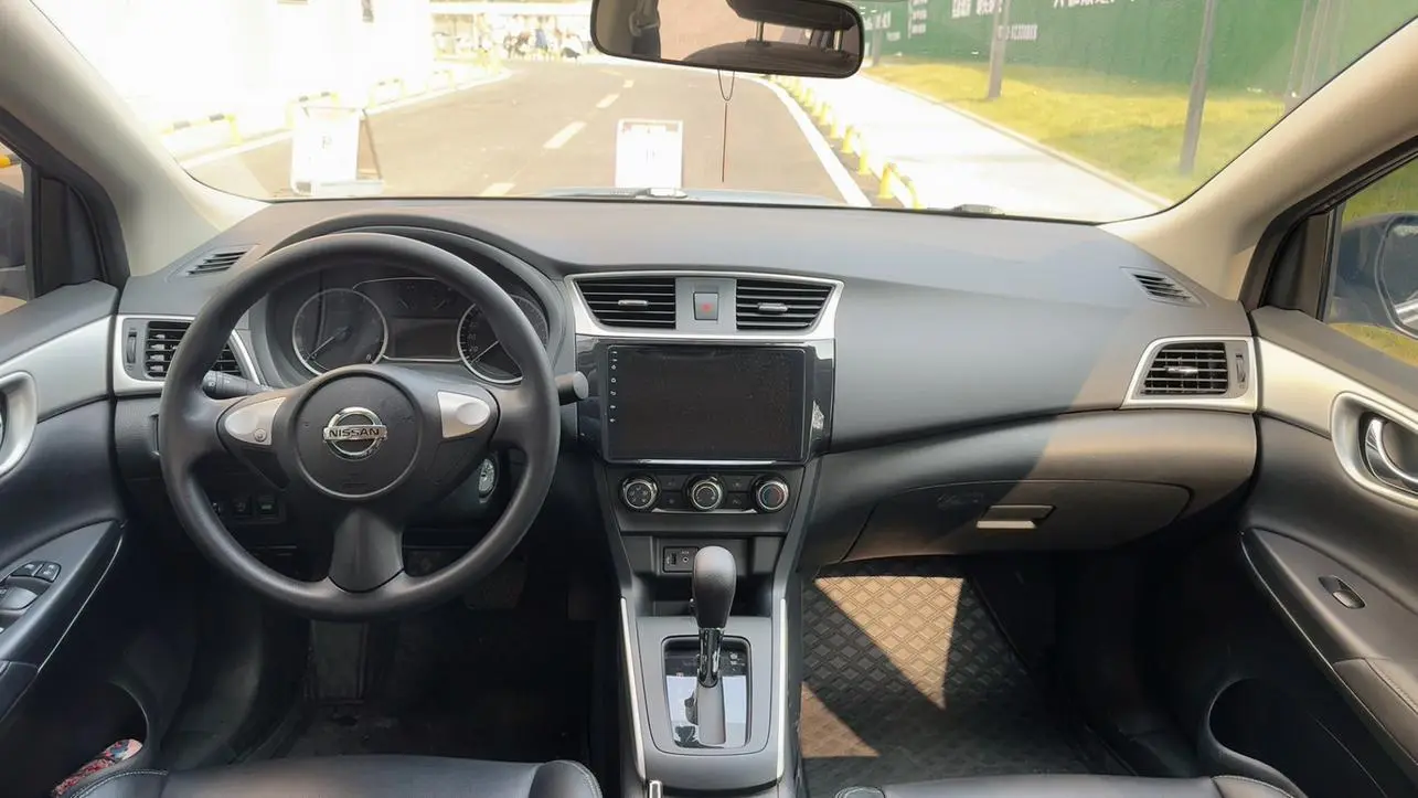 Nissan Xuan Yi Classic 1.6 XE CVT Comfort Edition