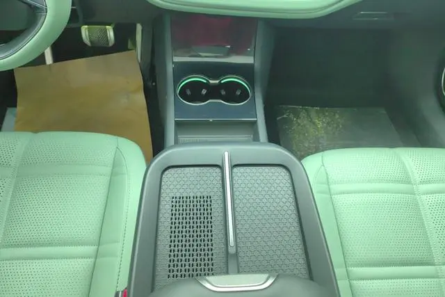 Hongqi Hongqi EH7 690 Pro